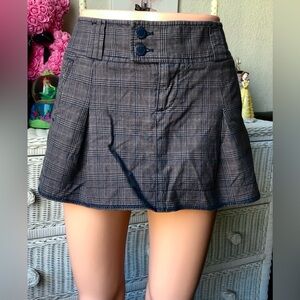 Vintage American Eagle Cotton Tartan Pattern Skirt Low Rise - Tan & Black size 4